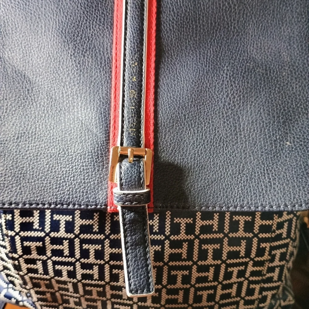Tommy Hilfiger chic blue